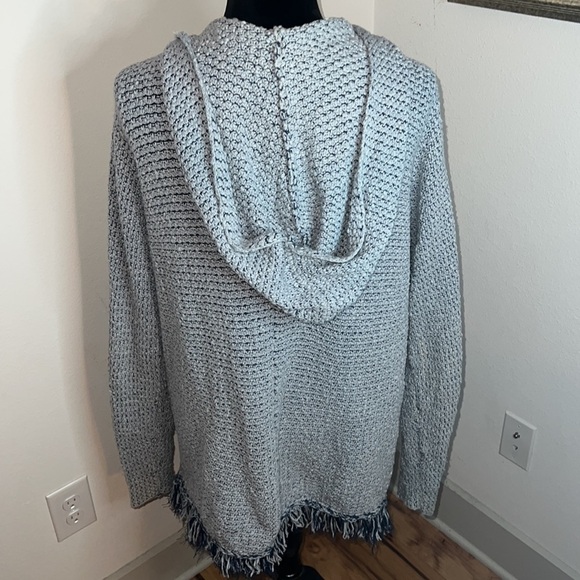 Free People Love Me Tender open Cardigan light blue fringe bottom hoodie Sz M - Picture 6 of 13